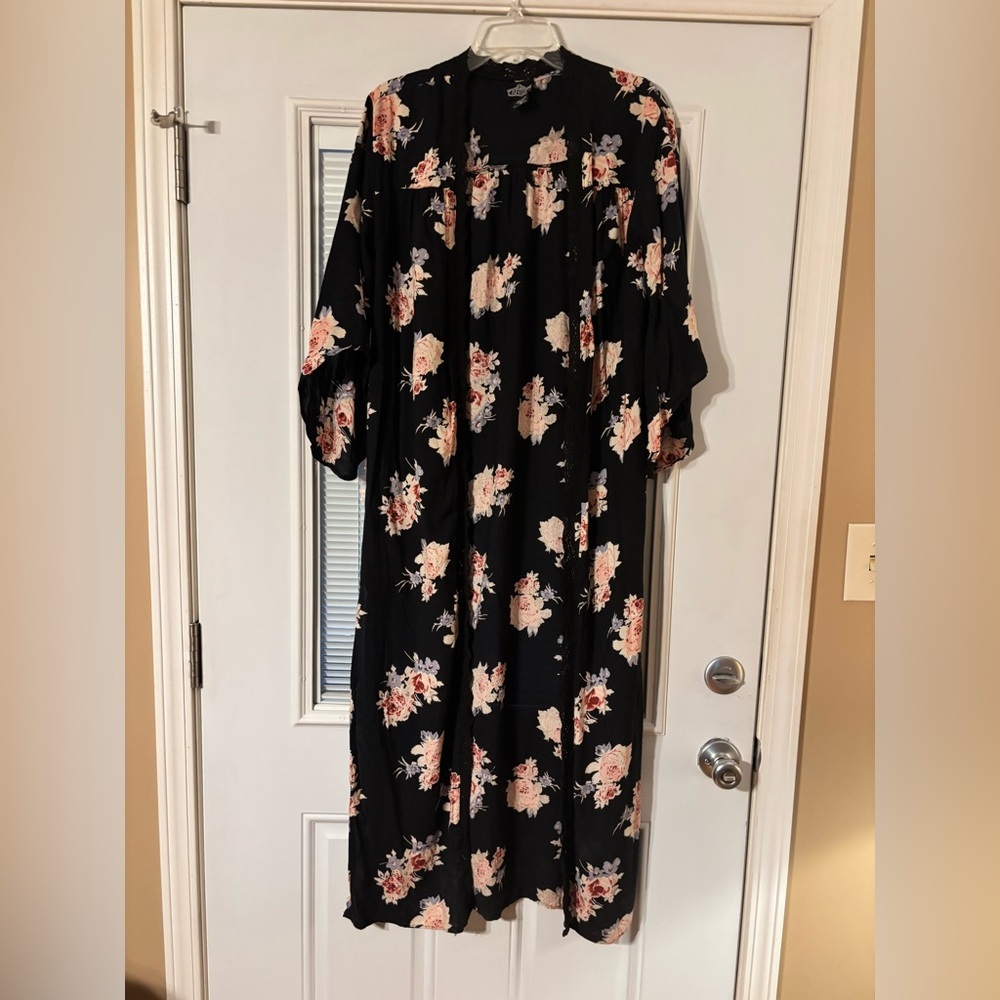 Angie Black Floral Lace Kimono